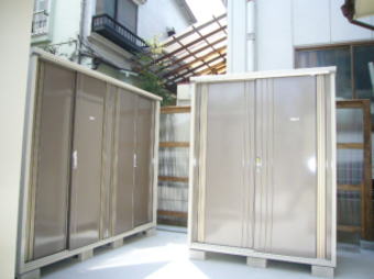 室外の収納倉庫