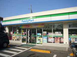 コンビニの「ファミリーマート」