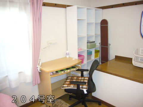 ２０４号室の２
