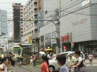 �w�O�̃r��