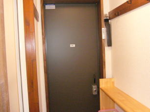 �Q�K����