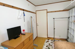 �Q�O�R�����E�P