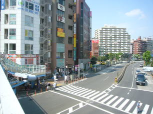 �N���b�N�Ŏ��̃y�[�W��